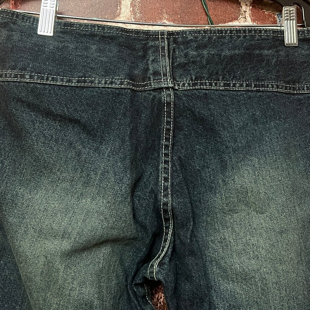Stylish Black Denim Jeans - Picture 6 of 10